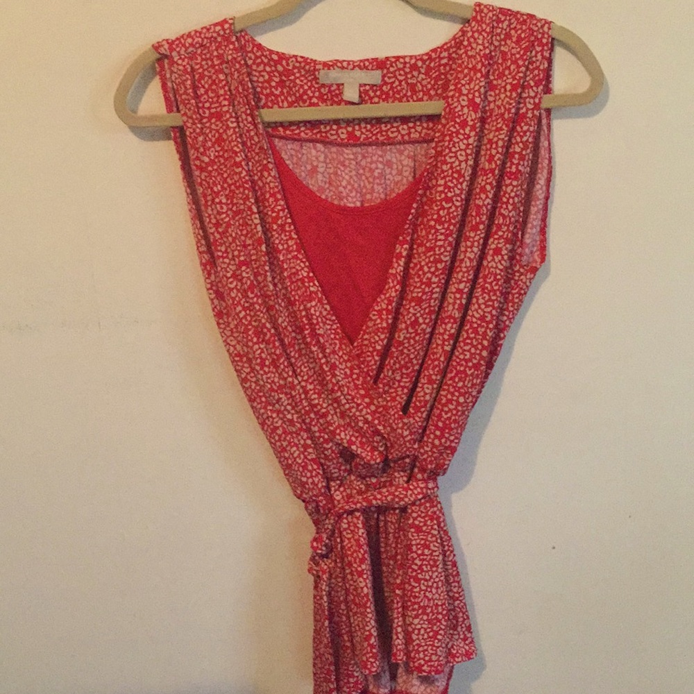 Banana Republic Red leopard V neck cinched